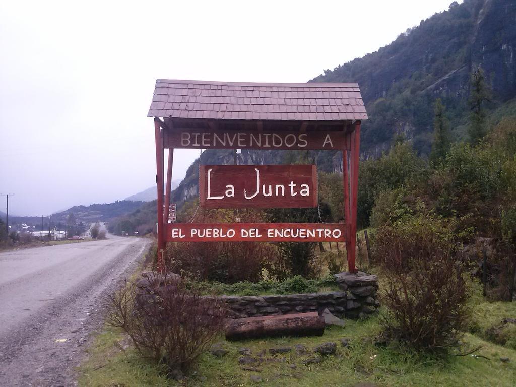 La Junta Alto Melimoyu Hotel & Patagonia מראה חיצוני תמונה